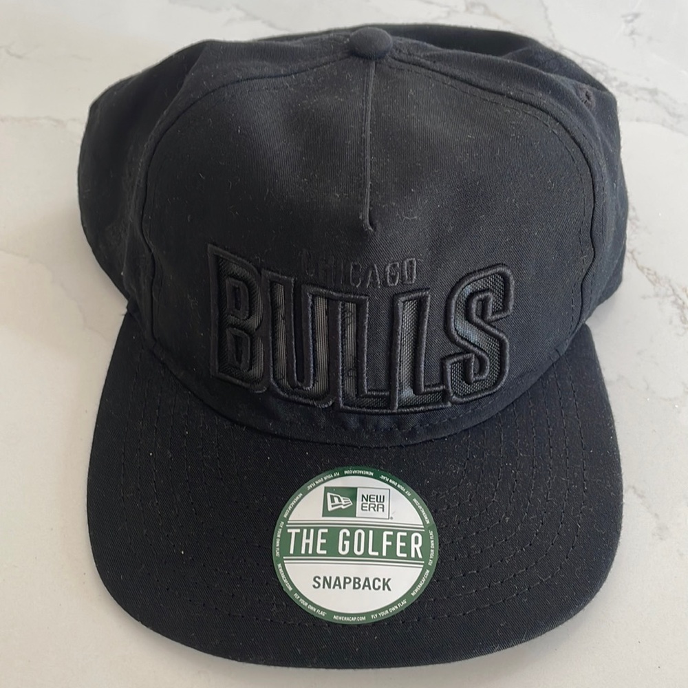 NWT New Era Chicago Bulls Snapback - Black